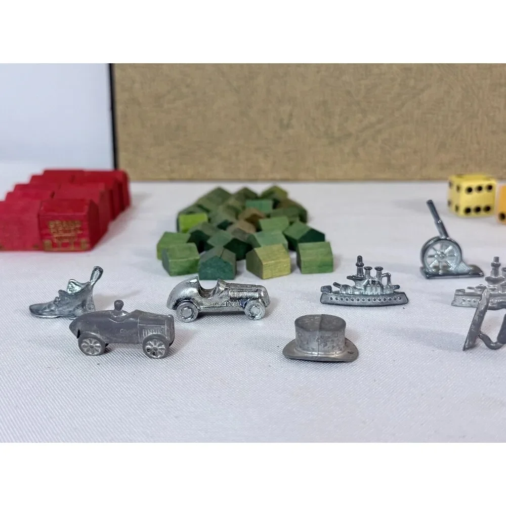 Hasbro vtg monopoly